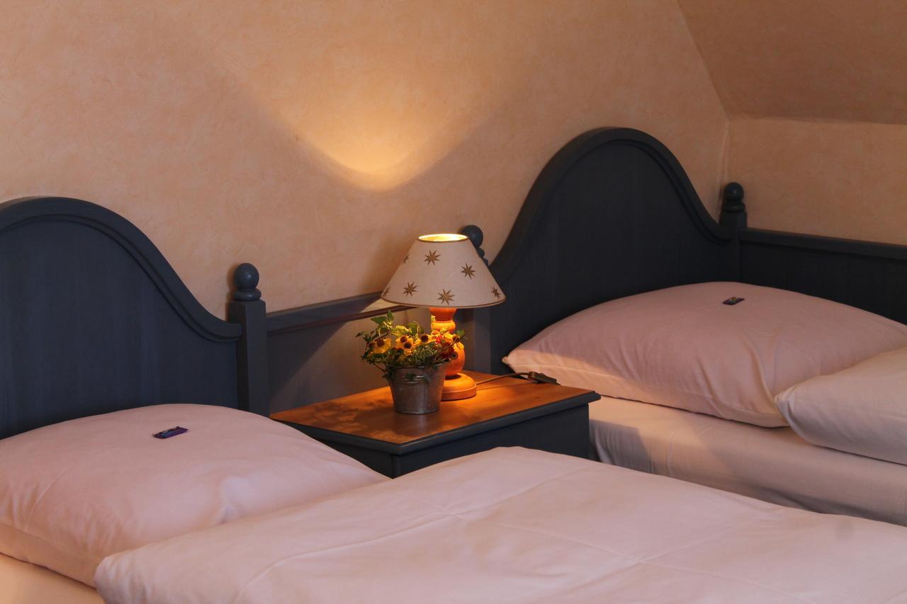 Hotel-Gasthof Zum Hirschen Durrwangen Kamer foto