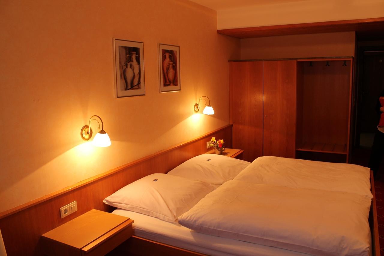 Hotel-Gasthof Zum Hirschen Durrwangen Kamer foto