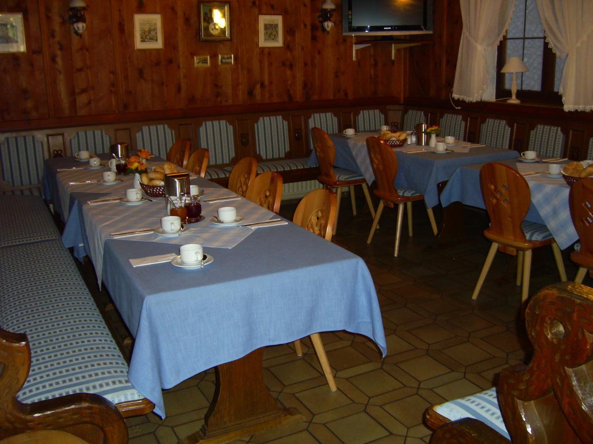 Hotel-Gasthof Zum Hirschen Durrwangen Buitenkant foto