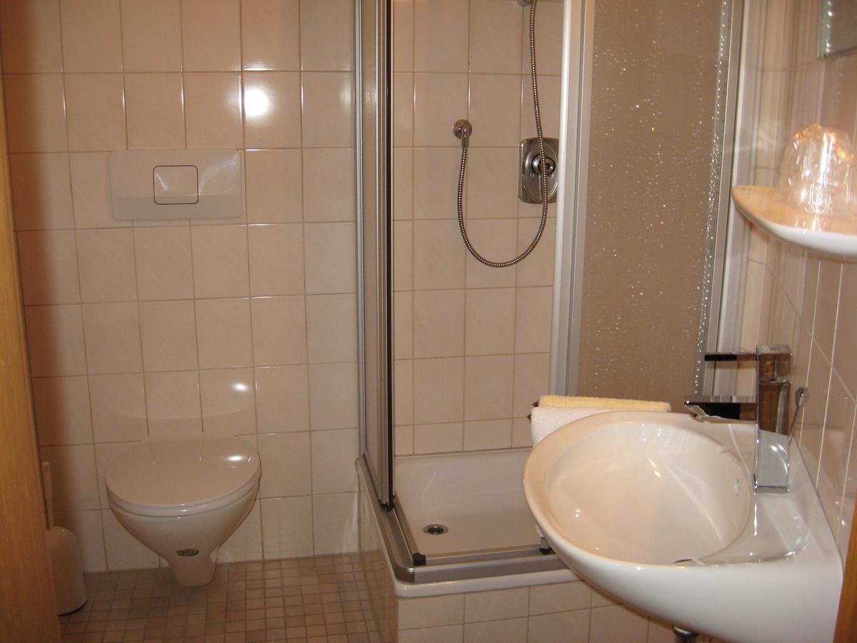 Hotel-Gasthof Zum Hirschen Durrwangen Kamer foto