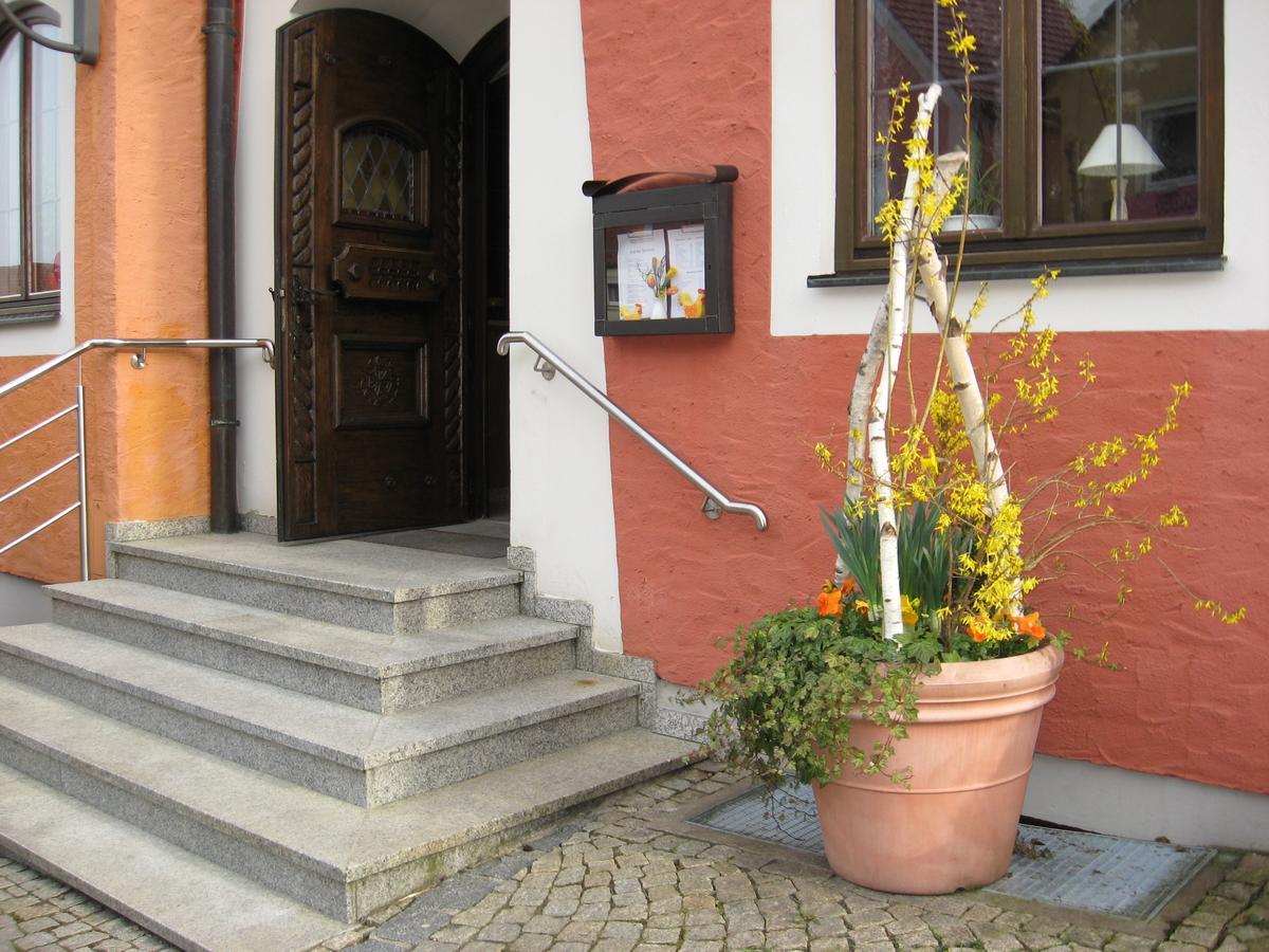 Hotel-Gasthof Zum Hirschen Durrwangen Buitenkant foto